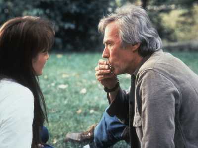 Siamo al 22esimo minuto del film �I ponti di Madison County� quando a un certo punto Meryl Streep afferma di provenire da una �citt� sull�Adriatico�, esattamente Bari. E Clint Eastwood risponde: �Bari? Ma la conosco! Ci sono passato e mi � sembrata una citt� davvero piacevole�